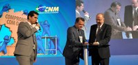Serpro renova Acordo de Cooperação Técnica com a CNM em evento de presidenciáveis