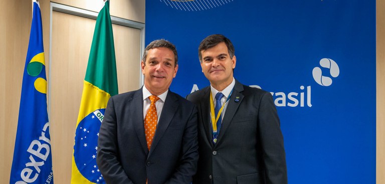 Assinatura contrato Serpro e Apex-Brasil