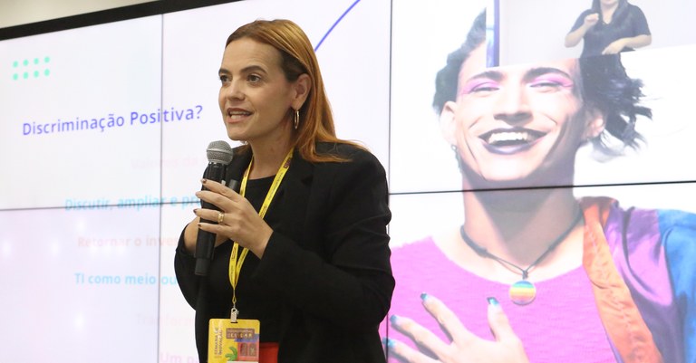 Loyanne Salles, superintendente de Comunicação, Marketing e Responsabilidade Social do Serpro