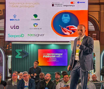 Andre Agatte, assessor especial da Diretoria, em sua apresentação no Smart Gov Nacional