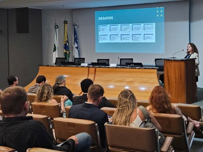 IA em Ação - palestra de Inah Barbosa sobre governança de IA.jpg