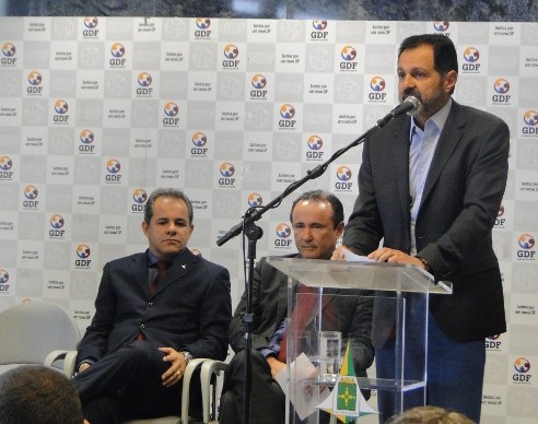 Governador Agnelo Queiroz comemora parceria com o Serpro